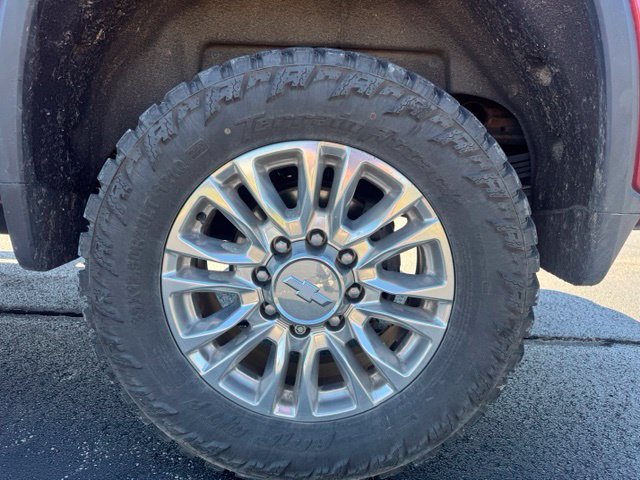 Used 2020 Chevrolet Silverado 2500 High Country w/ Z71 Off-Road Package AWD/4WD image 11