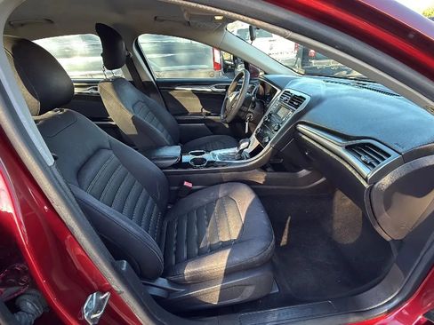Used 2013 Ford Fusion SE FWD image 17