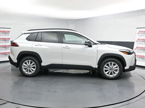 New 2026 Toyota Corolla Cross LE image 9