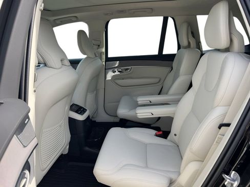 New 2026 Volvo XC90 T8 Ultra w/ Lounge Package AWD/4WD image 7
