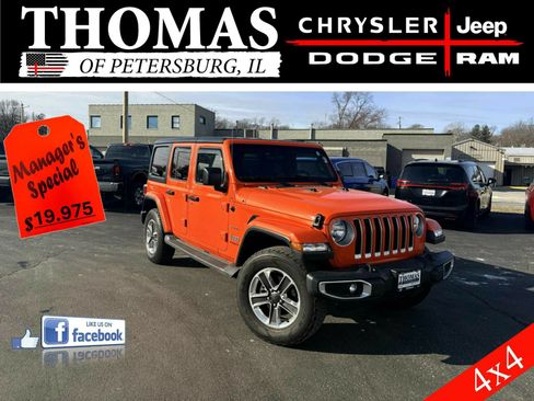 Used 2018 Jeep Wrangler Unlimited Sahara w/ Cold Weather Group AWD/4WD image 1