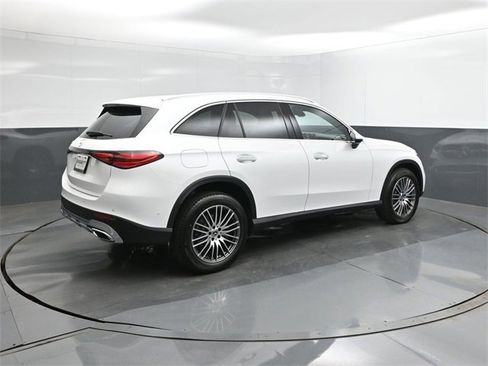 New 2026 Mercedes-Benz GLC 300 image 11
