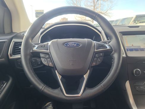 Certified 2020 Ford Edge SEL w/ Convenience Package image 9