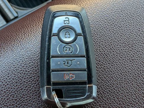 Used 2024 Ford Expedition Max Limited image 33