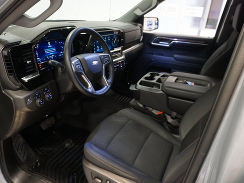 Certified 2024 Chevrolet Silverado 1500 LT image 9