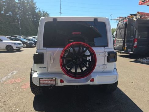 Used 2024 Jeep Wrangler High Altitude AWD/4WD image 24