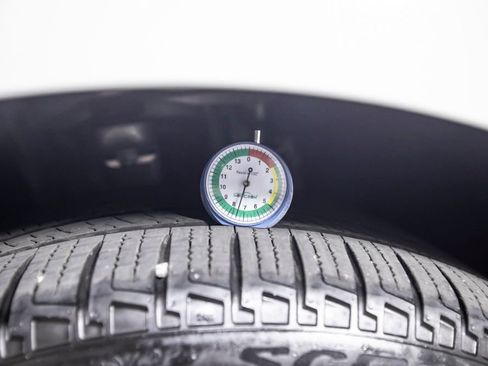 Used 2025 Land Rover Range Rover Sport SE AWD/4WD image 41
