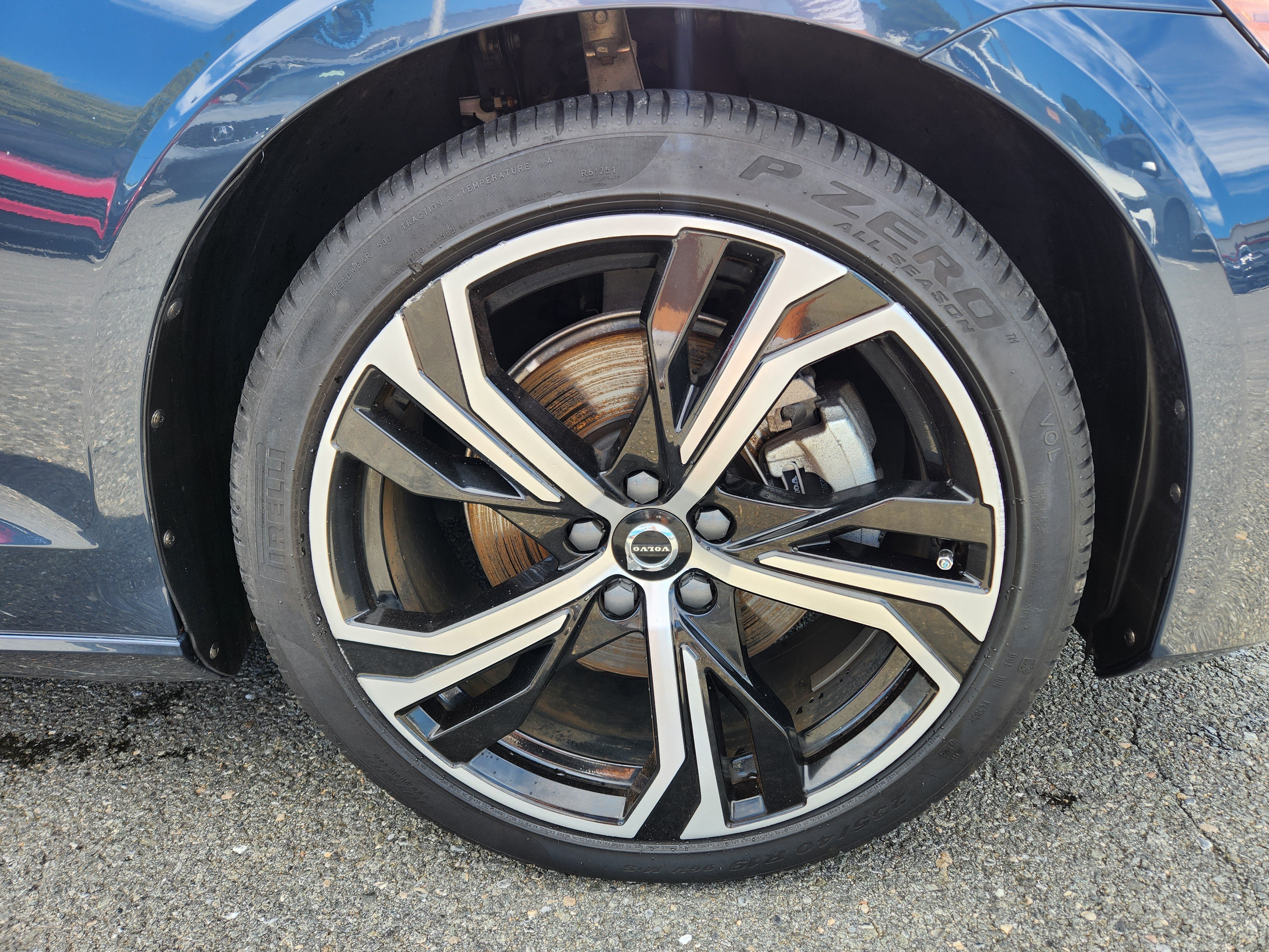 Used 2024 Volvo S60 B5 Core AWD/4WD image 7