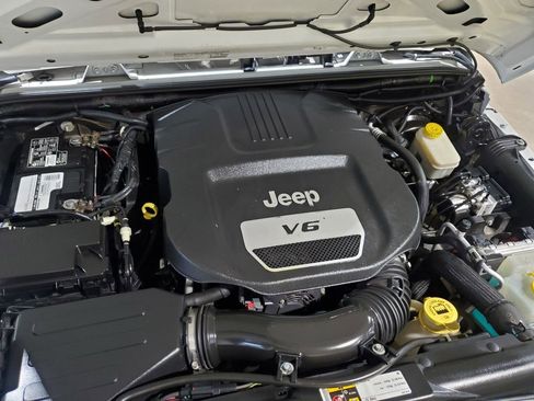 Used 2014 Jeep Wrangler Unlimited Sport w/ Connectivity Group image 48