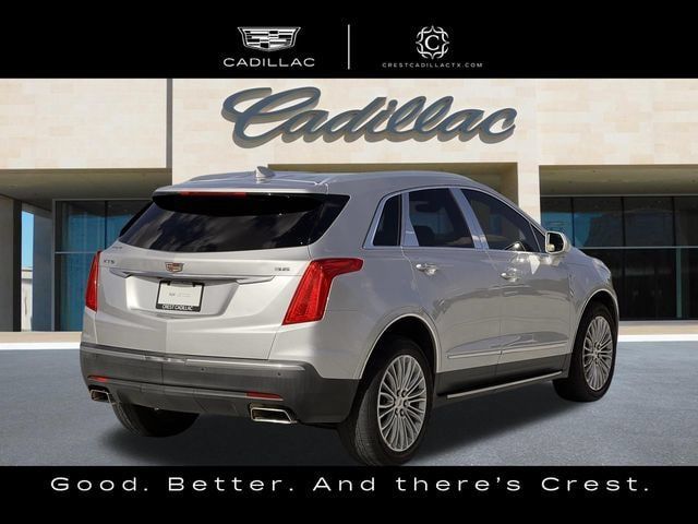 Used 2017 Cadillac XT5 Premium Luxury FWD image 3
