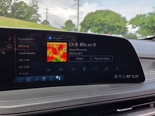 Used 2024 Cadillac XT4 Premium Luxury FWD image 19