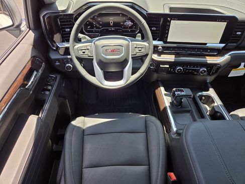 New 2025 GMC Sierra 1500 Elevation w/ Elevation Premium Package image 9
