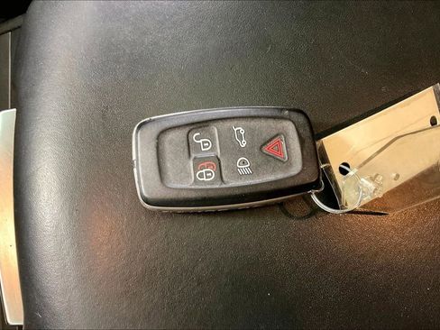 Used 2012 Land Rover Range Rover Supercharged image 13