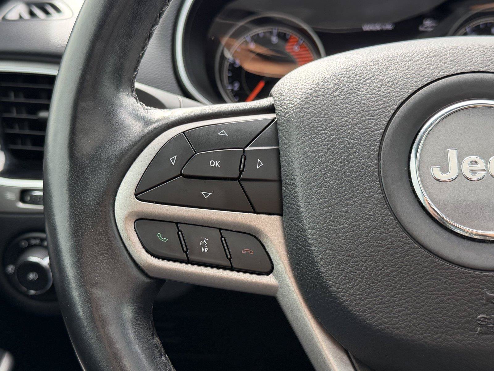 Used 2020 Jeep Cherokee High Altitude AWD/4WD image 22