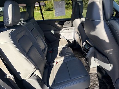 Used 2020 Lincoln Aviator Reserve w/ Equipment Group 202A image 30