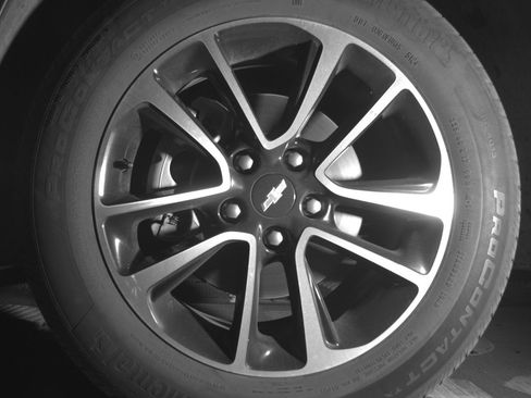 Used 2025 Chevrolet TrailBlazer LT FWD image 12