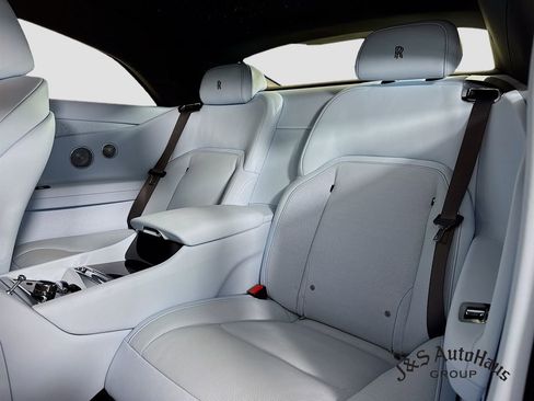 Used 2024 Rolls-Royce Spectre w/ Spectre Launch Package image 27
