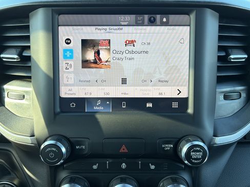 Used 2022 RAM 2500 Big Horn w/ Level C Equiment Group image 30