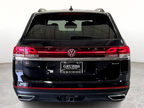 Used 2024 Volkswagen Atlas SE image 6