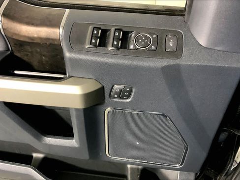 Used 2022 Ford F250 Lariat w/ Lariat Ultimate Package image 34