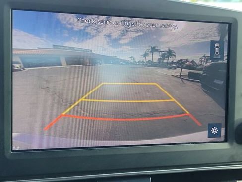 Used 2023 Hyundai Elantra SEL FWD image 14