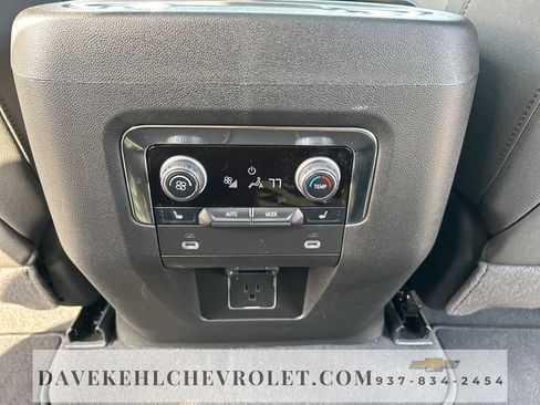 Used 2024 Chevrolet Suburban Z71 w/ Z71 Off-Road Package image 23