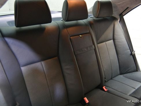 Used 2002 Mercedes-Benz E 320 Sedan image 28