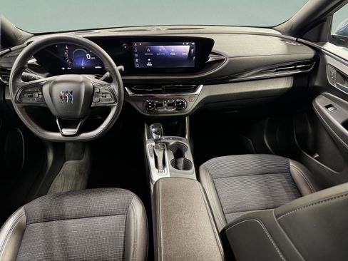 Used 2024 Buick Envista Preferred image 13