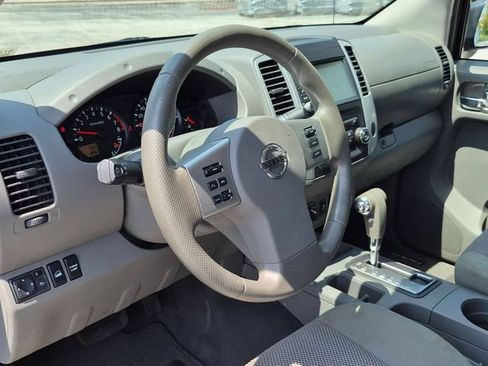 Used 2019 Nissan Frontier SV AWD/4WD image 10