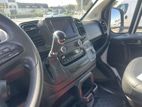 Used 2023 RAM ProMaster 2500 FWD image 11