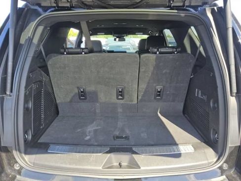 Used 2025 GMC Yukon Denali AWD/4WD image 8