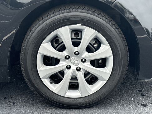 Used 2023 Toyota Corolla LE FWD image 12