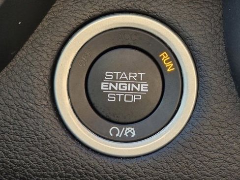Used 2022 RAM 1500 Big Horn AWD/4WD image 14