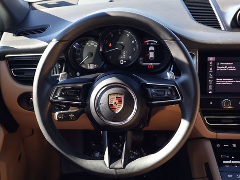 New 2024 Porsche Macan 4 Electric image 15