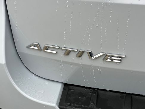 Used 2025 Ford Explorer Active w/ Active Comfort Package image 27