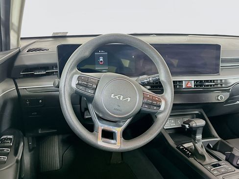 Used 2025 Kia K5 LXS image 18