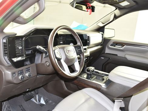 Used 2023 GMC Sierra 1500 SLT w/ SLT Premium Package image 2