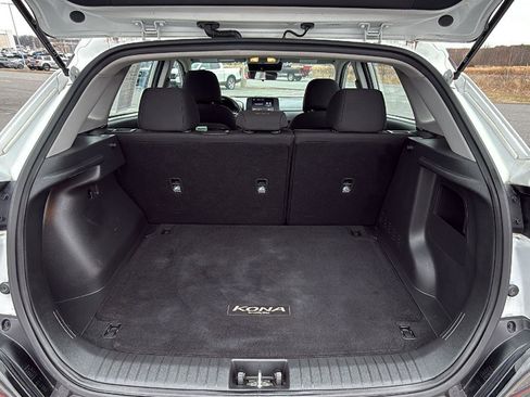Used 2023 Hyundai Kona SE w/ Cargo Package image 21