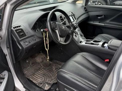 Used 2015 Toyota Venza XLE AWD/4WD image 2
