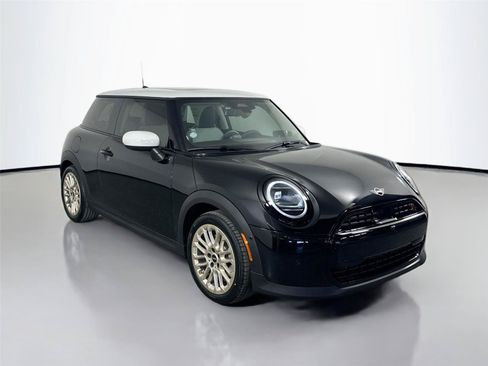 Used 2025 MINI Cooper S FWD image 3