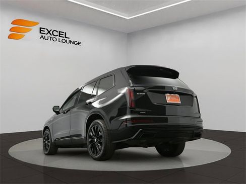 Used 2022 Cadillac XT6 Sport w/ LPO, ONYX Package image 37