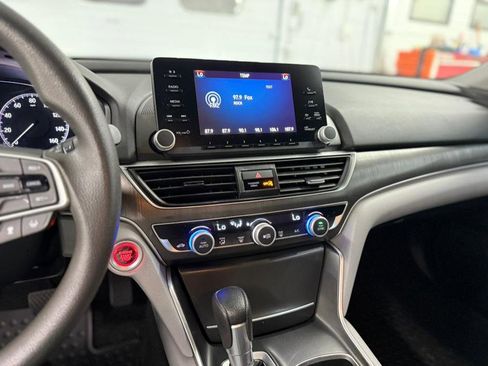 Used 2019 Honda Accord LX image 16