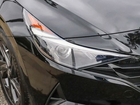 Used 2023 Hyundai Elantra SEL FWD image 13