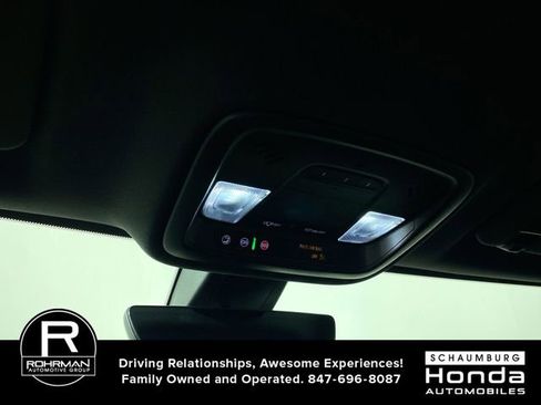 Used 2023 Chevrolet Traverse LT w/ LT Premium Package image 10