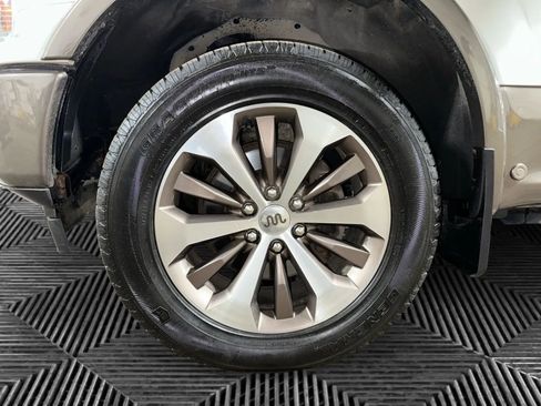 Used 2018 Ford F150 King Ranch w/ Equipment Group 601A Luxury AWD/4WD image 13