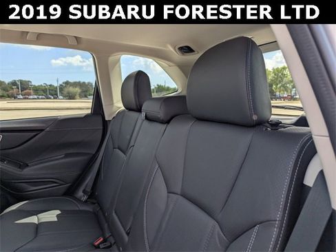 Used 2019 Subaru Forester Limited image 17