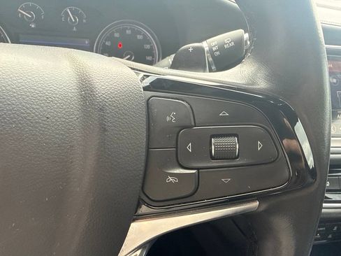 Used 2023 Buick Enclave Essence FWD image 21