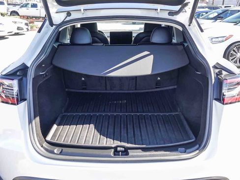 Used 2023 Tesla Model Y Long Range image 26