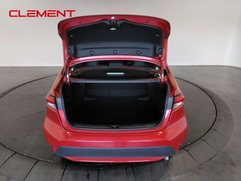 Used 2020 Toyota Corolla LE image 9