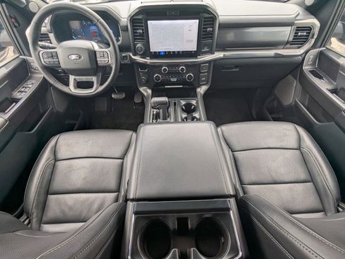 Used 2025 Ford F150 Lariat image 32